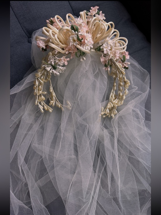Accessories - Vintage 1950’s Bridal Floral Pearl Headpiece Veil with Tulle - Ivory